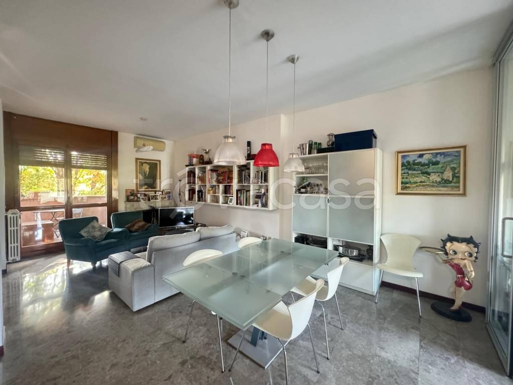appartamento in vendita a Milano in zona Ghisolfa