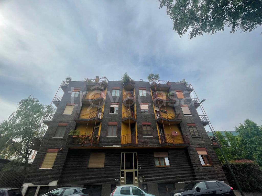 quadrivano in vendita a Milano
