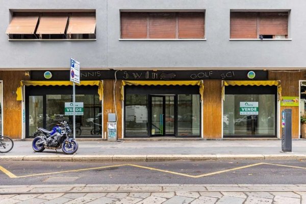 negozio in vendita a Milano in zona Porta Vittoria