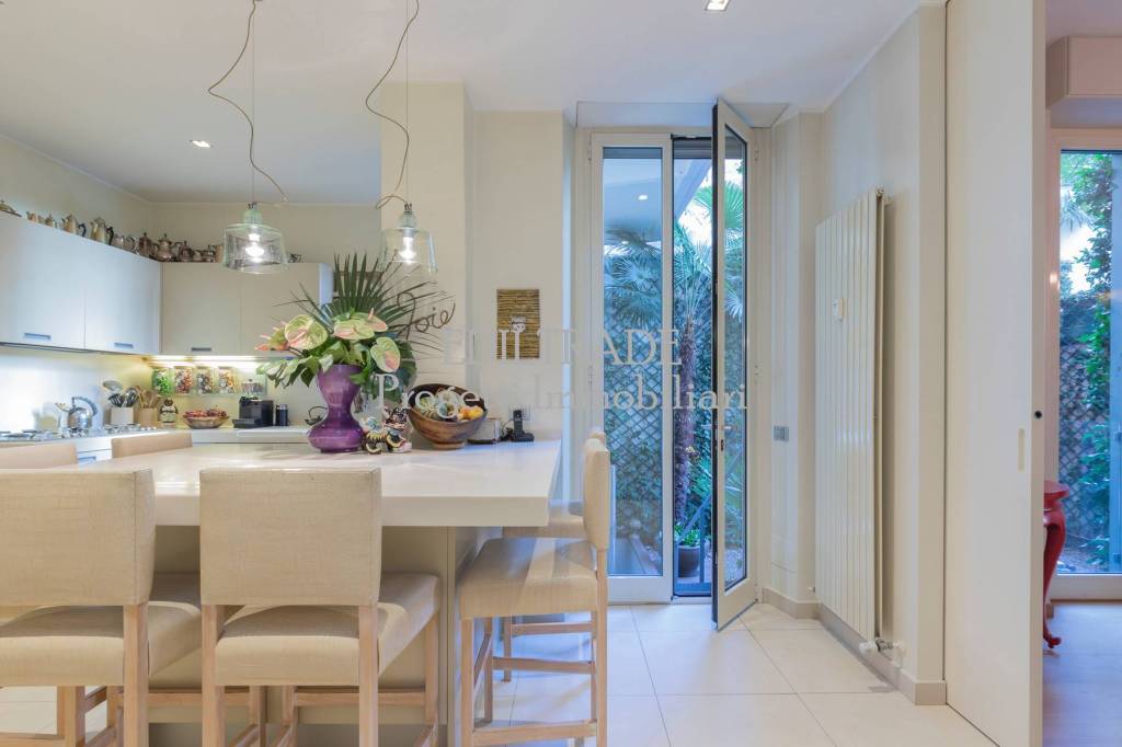 appartamento in vendita a Milano in zona Porta Venezia