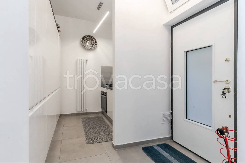 appartamento in vendita a Milano in zona Isola