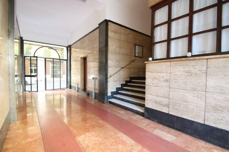 appartamento in vendita a Milano in zona XXII Marzo