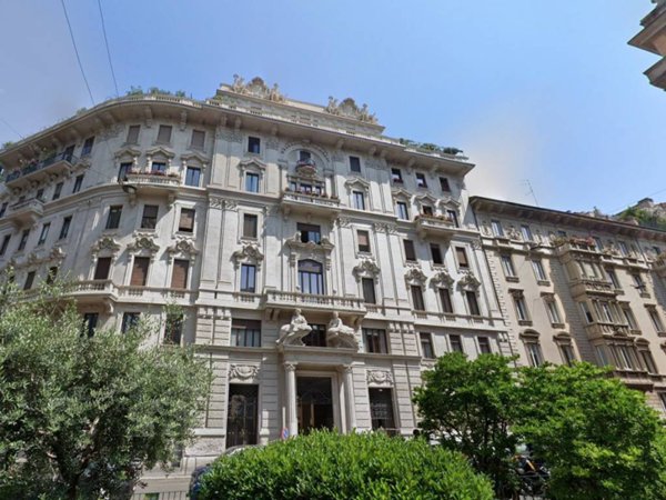 ufficio in vendita a Milano in zona Guastalla