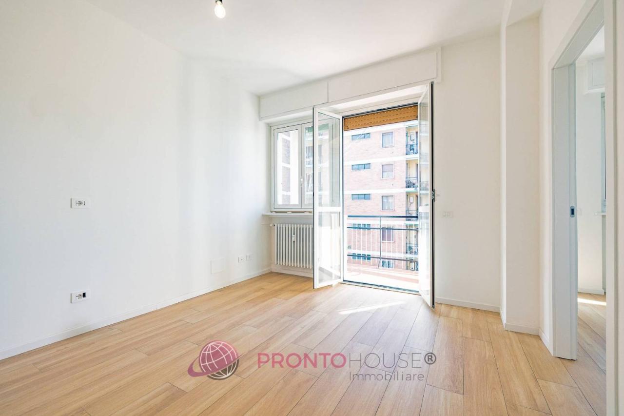 appartamento in vendita a Milano in zona Segnano