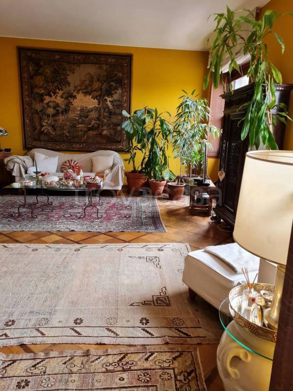 appartamento in vendita a Milano in zona Stazione Centrale