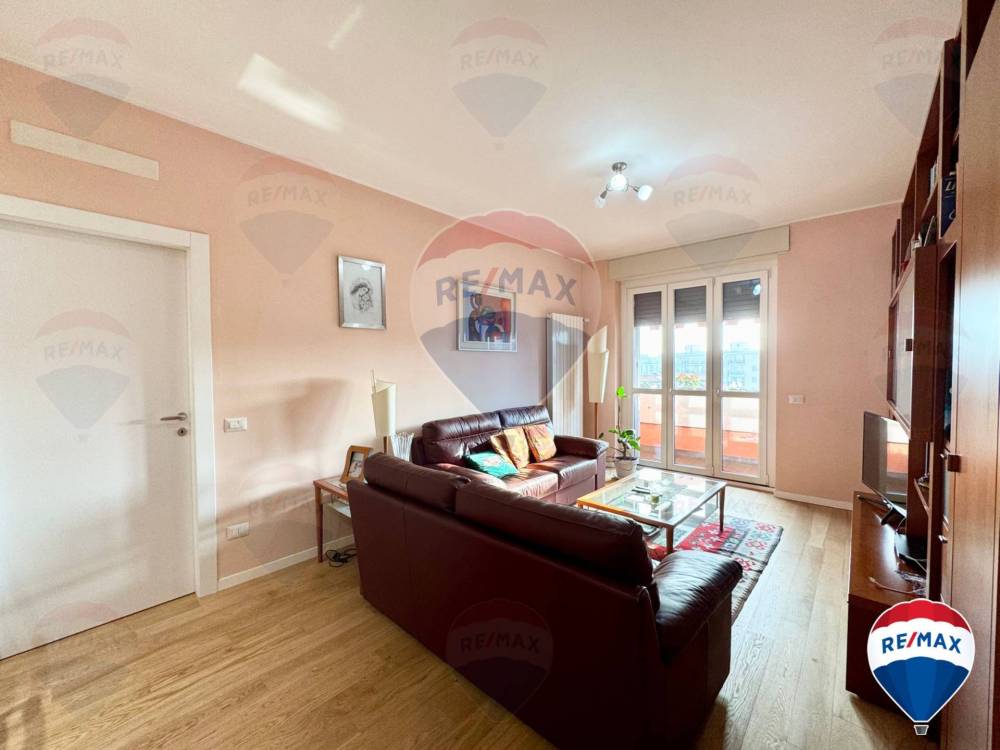 appartamento in vendita a Milano in zona Piazzale Lodi