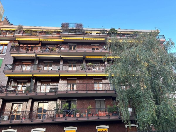 appartamento in vendita a Milano in zona Sempione