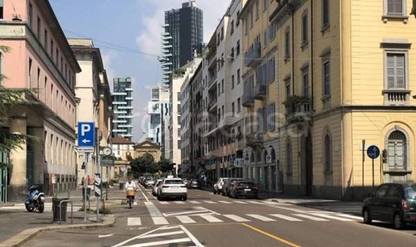 appartamento in vendita a Milano in zona Porta Nuova