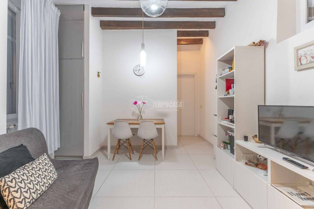 appartamento in vendita a Milano in zona Isola