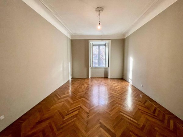 appartamento in vendita a Milano in zona Loreto
