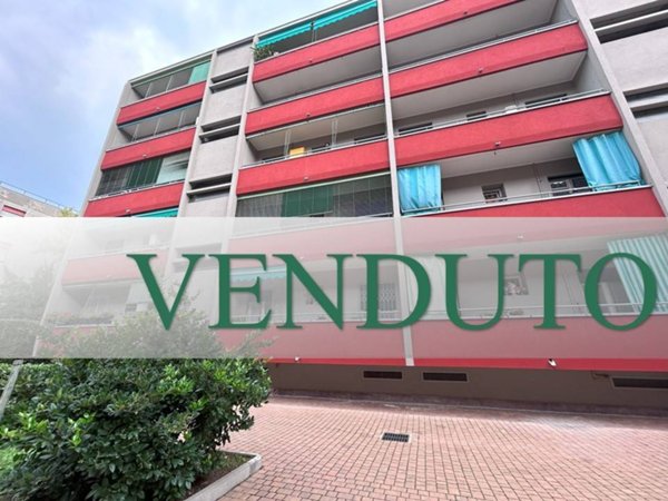 appartamento in vendita a Milano in zona Adriano