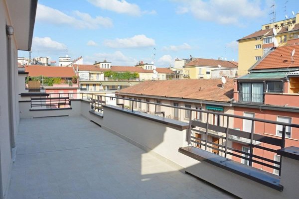 appartamento in vendita a Milano in zona Parco Solari