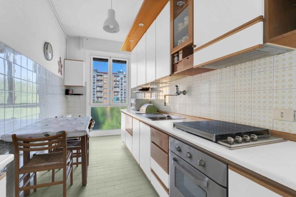 appartamento in vendita a Milano in zona Famagosta