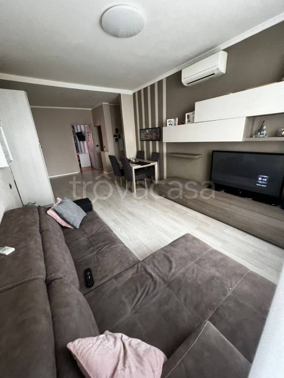 appartamento in vendita a Milano in zona Gorla