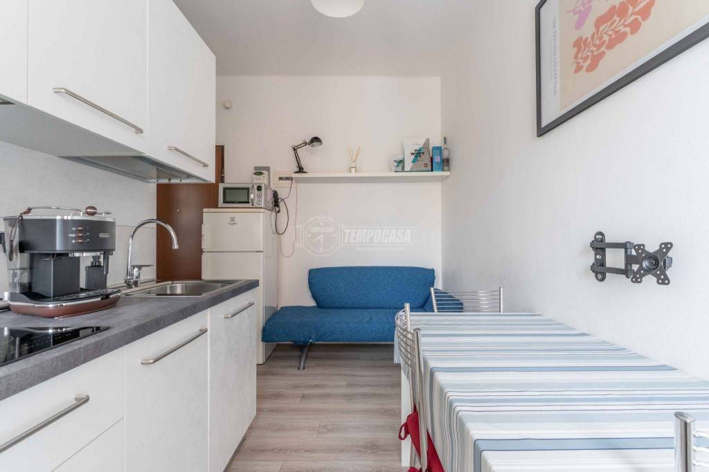 appartamento in vendita a Milano in zona Morivione
