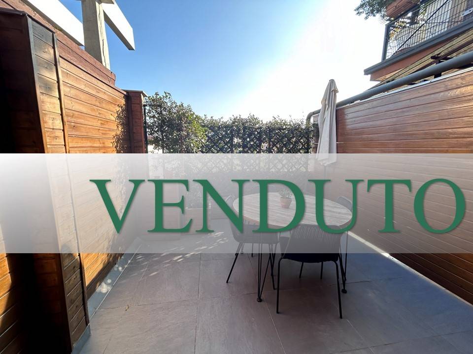 appartamento in vendita a Milano in zona Adriano