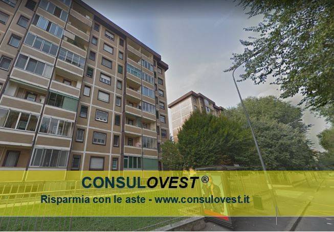 appartamento in vendita a Milano in zona Gallaratese