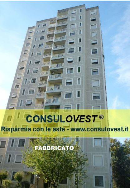 appartamento in vendita a Milano in zona Gallaratese