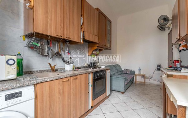 appartamento in vendita a Milano in zona Morivione