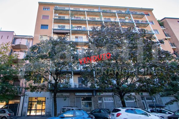 appartamento in vendita a Milano in zona Gorla