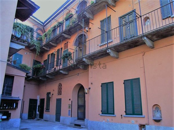 appartamento in vendita a Milano in zona Piazzale Lodi