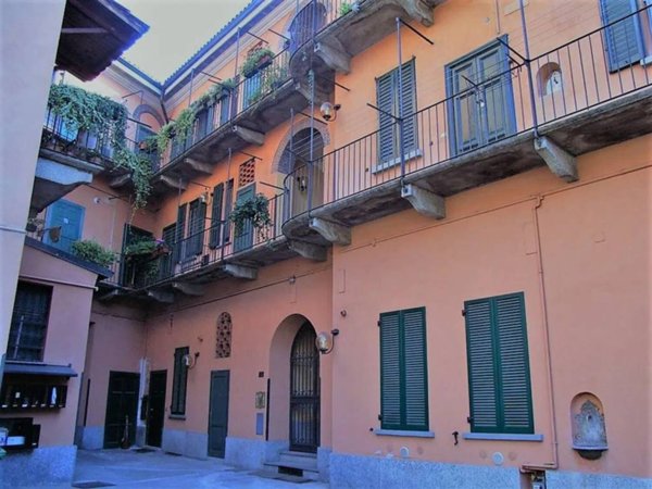 appartamento in vendita a Milano in zona Piazzale Lodi