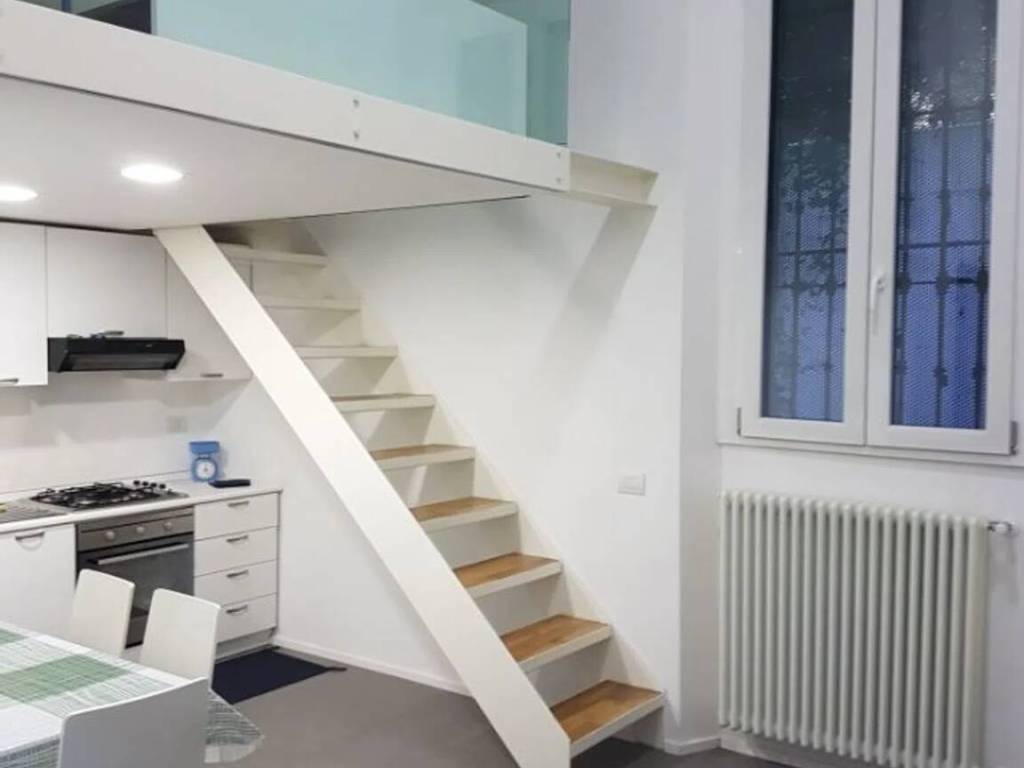 appartamento in vendita a Milano in zona Piazzale Lodi