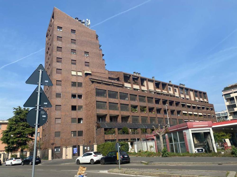 appartamento in vendita a Milano in zona Piazzale Lodi