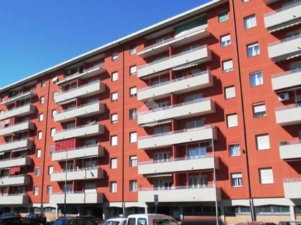 appartamento in vendita a Milano in zona Gallaratese