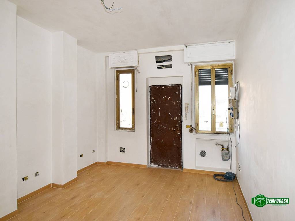 appartamento in vendita a Milano in zona Famagosta
