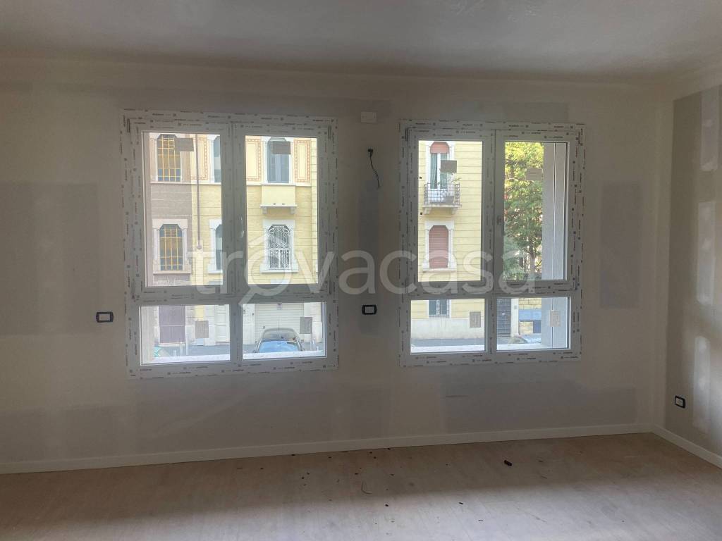 appartamento in vendita a Milano in zona Ghisolfa