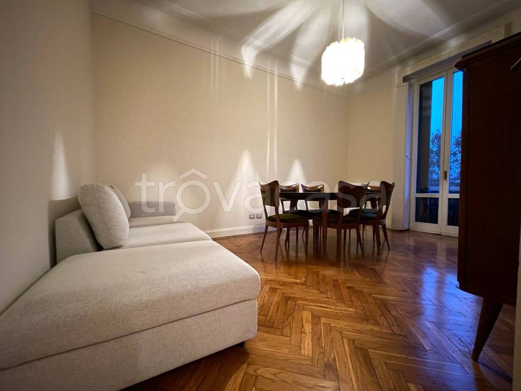 appartamento in vendita a Milano in zona Città Studi