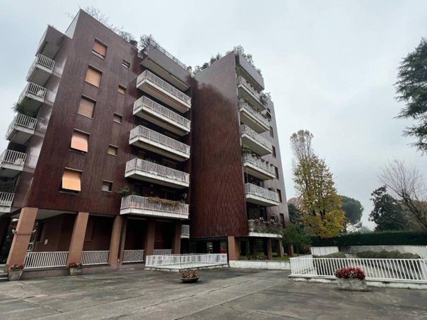 appartamento in vendita a Milano in zona Bruzzano