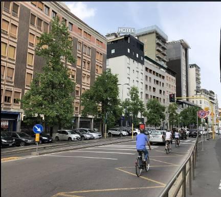 appartamento in vendita a Milano in zona Sant'Ambrogio