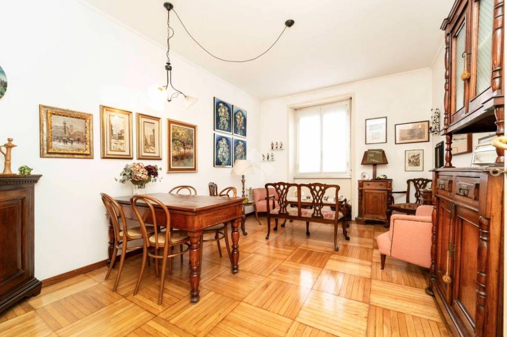 appartamento in vendita a Milano in zona Città Studi