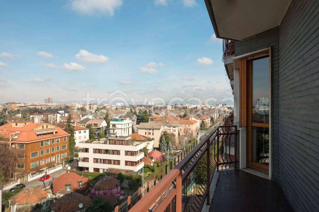 appartamento in vendita a Milano in zona Maggiolina