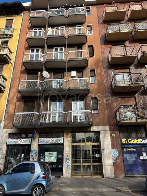 appartamento in vendita a Milano in zona Ghisolfa