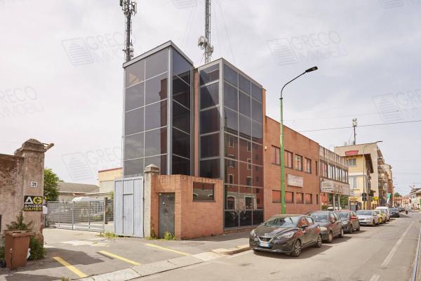 ufficio in vendita a Milano in zona Niguarda