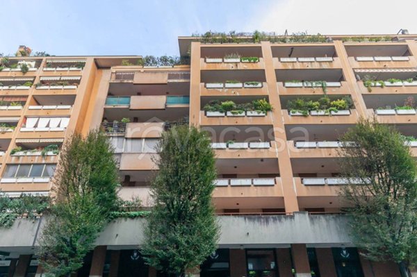appartamento in vendita a Milano in zona Adriano