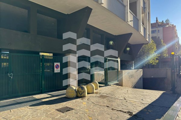 ufficio in vendita a Milano in zona Chiesa Rossa