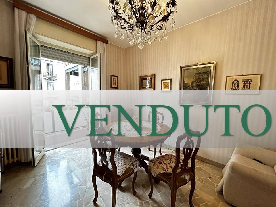 appartamento in vendita a Milano in zona Adriano