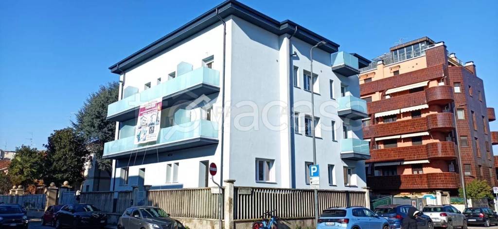 appartamento in vendita a Milano in zona Precotto