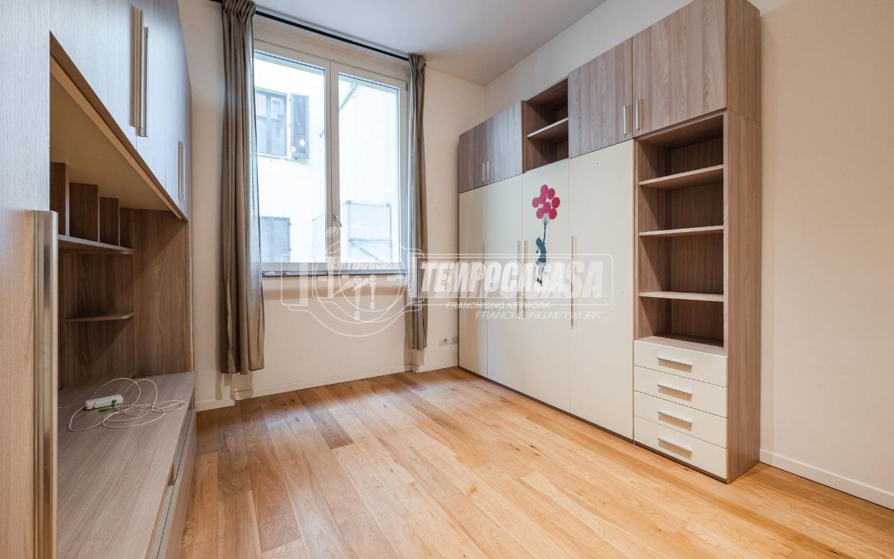 appartamento in vendita a Milano in zona Cadorna