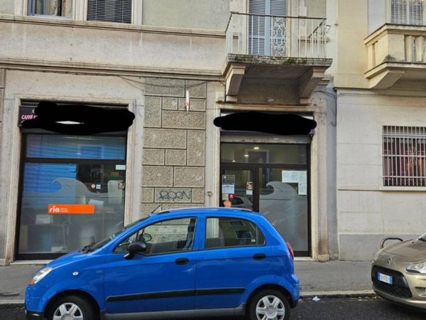 negozio in vendita a Milano in zona Bovisa