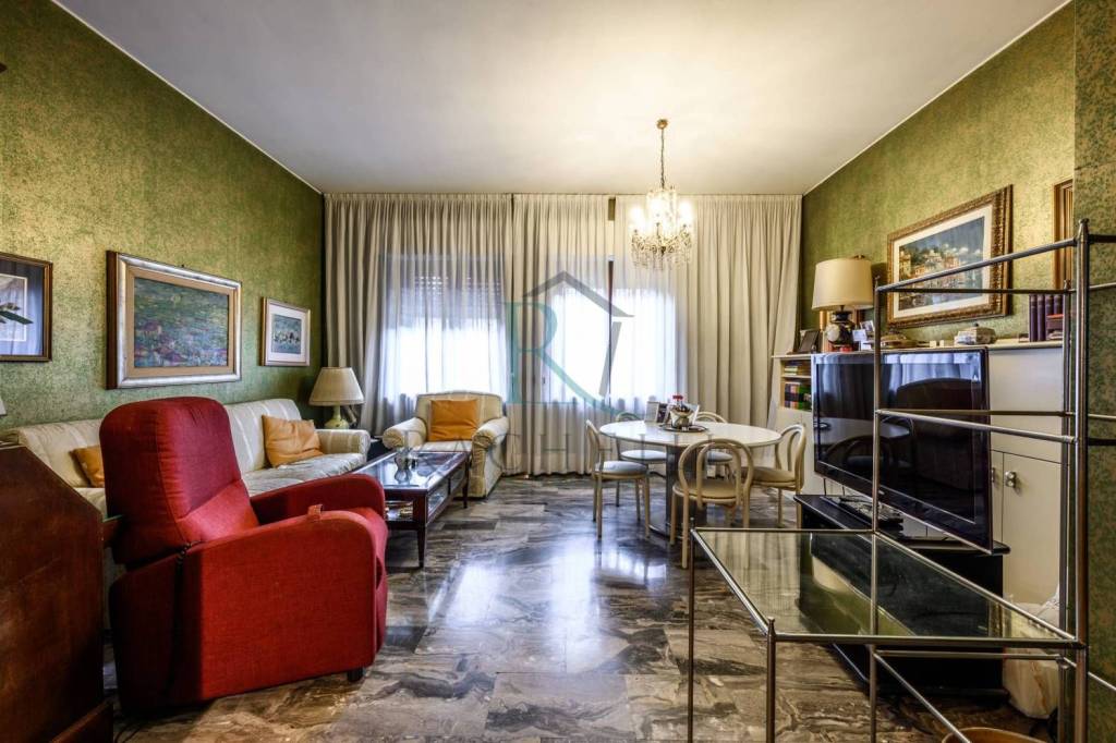 appartamento in vendita a Milano in zona Vigentino