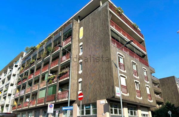 appartamento in vendita a Milano in zona Sempione