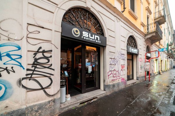 negozio in vendita a Milano in zona Bocconi