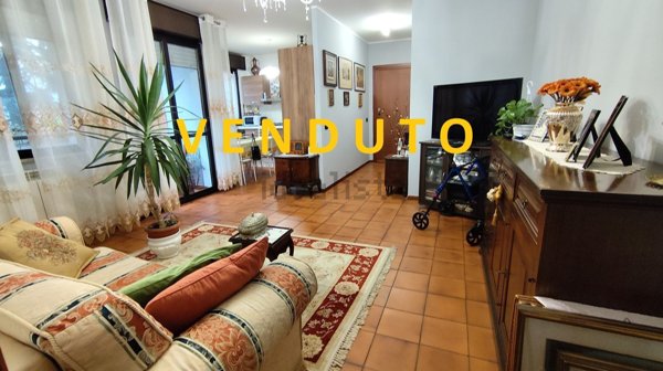 appartamento in vendita a Milano in zona Chiesa Rossa