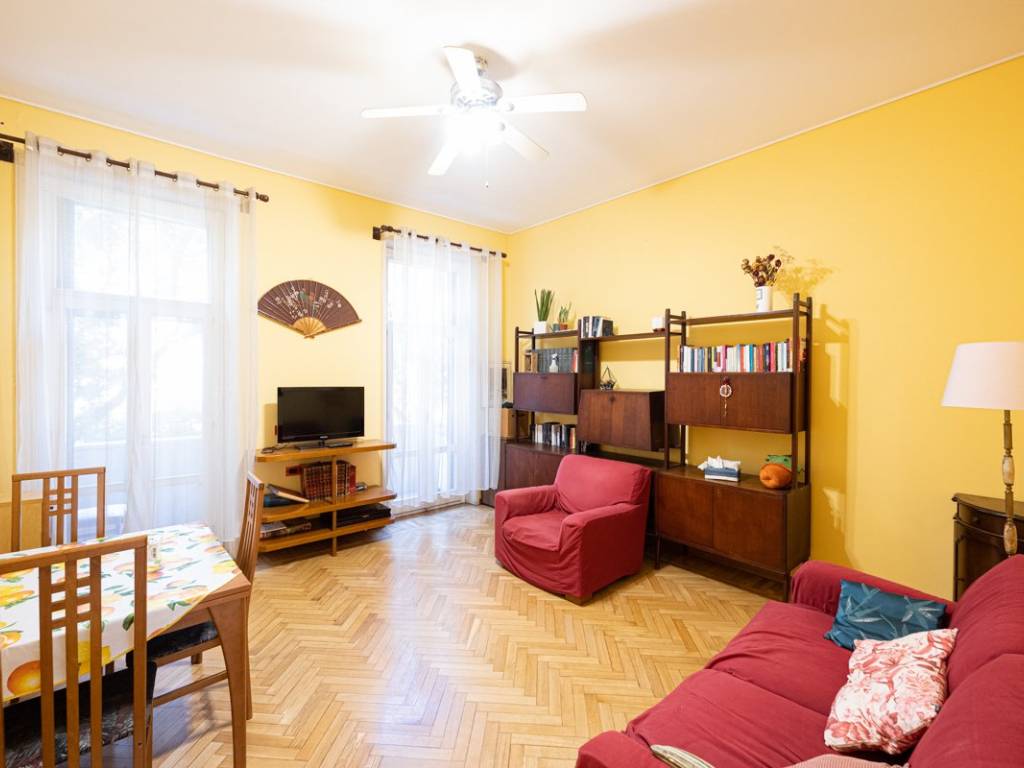appartamento in vendita a Milano in zona Loreto