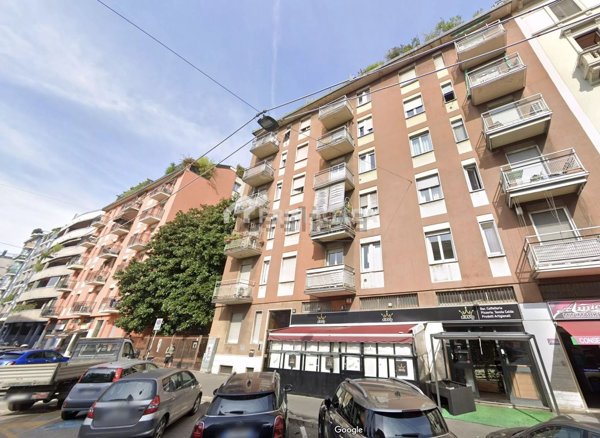 negozio in vendita a Milano in zona Solari